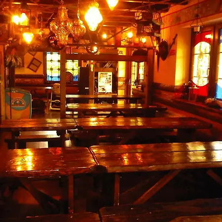 Mezzaluna * Malchina